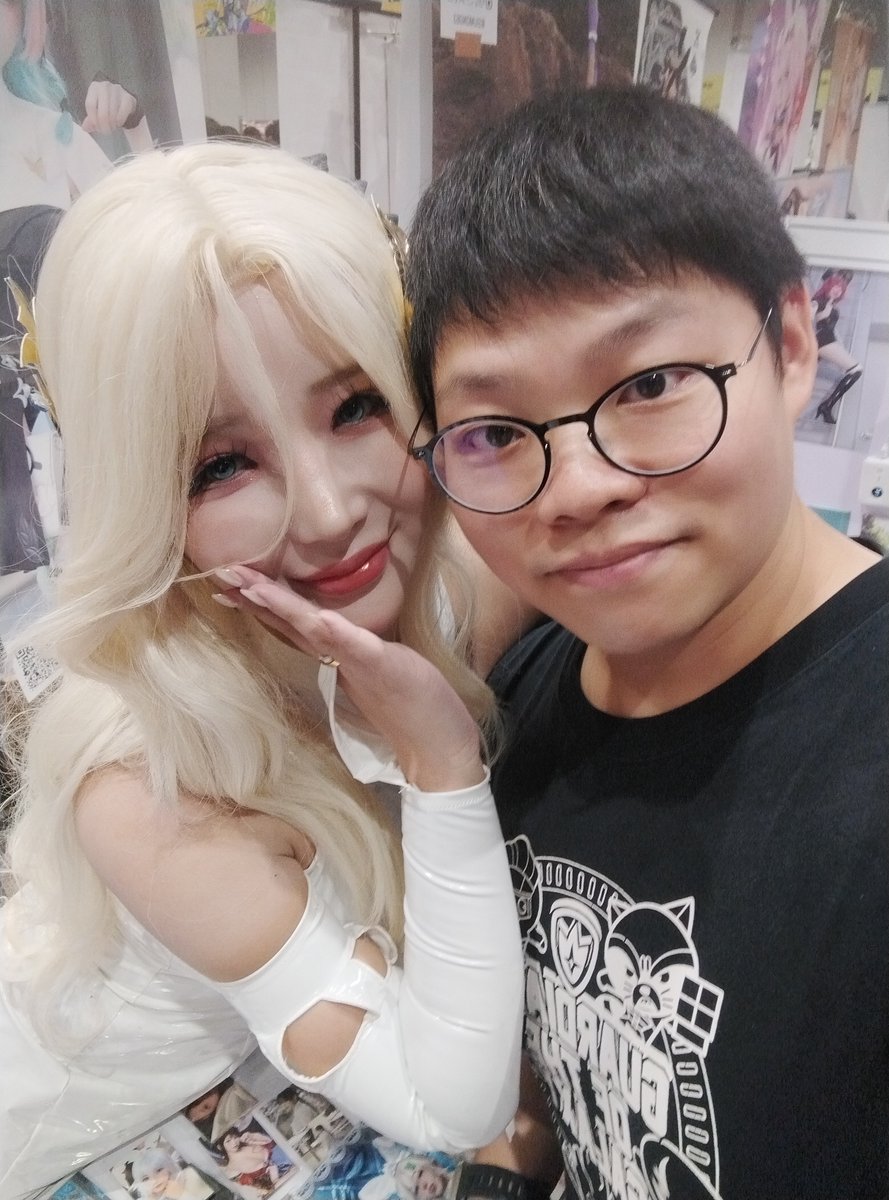 JCKLTION's tweet photo. You are Sooooooooooooo pretty
Very grateful can meet you in Hong Kong 🥹🥹
Love you and hope see you again♥️♥️

@godseolhwa https://t.co/d6TeicDXrl