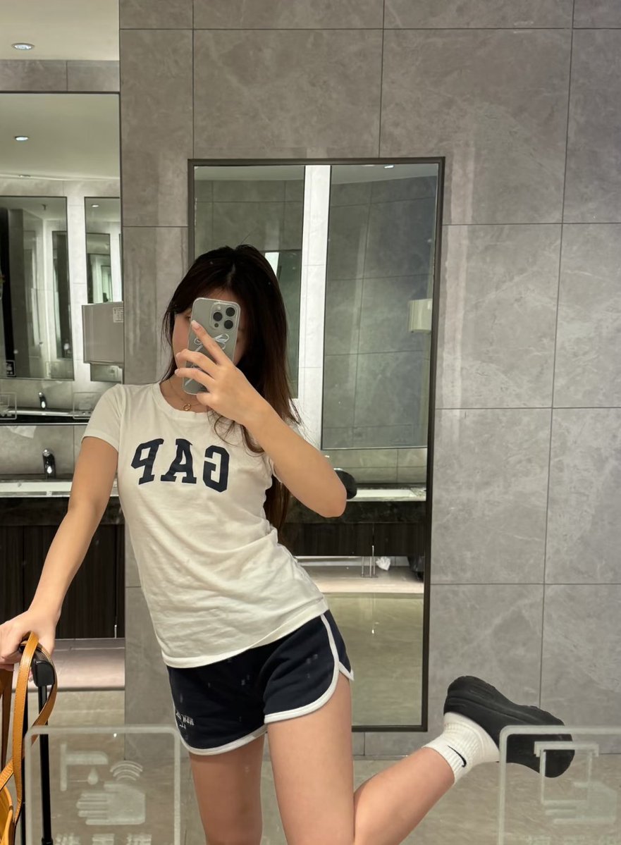 mytiny_stuff's tweet photo. ꒰ pre ꒱ GAP logo t-shirt kids size 🧚🏻‍♀️✨
ᢉ𐭩 ลดเหลือ 490.- (มัดจำ 200) 🚢 free ems

 ° ᡣ𐭩 . ปิดรับตอนคูปองหมด / เว็บปรับราคา https://t.co/ZuaSSgHr0d