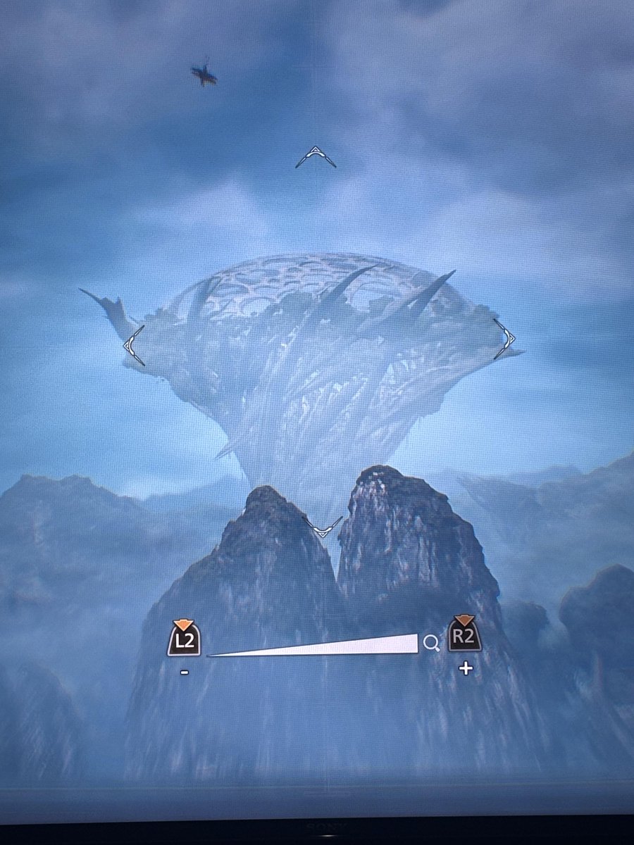 son_lingzing's tweet photo. this is the megastructure hidden in the corner of the mega lake that causes the storms in the Scarlet Forest....

It would be amazing if we could enter these megastructures in the DLC and fight some monster...

(even more so with the arrival of the elder dragons) https://t.co/0gDoe9tb8r