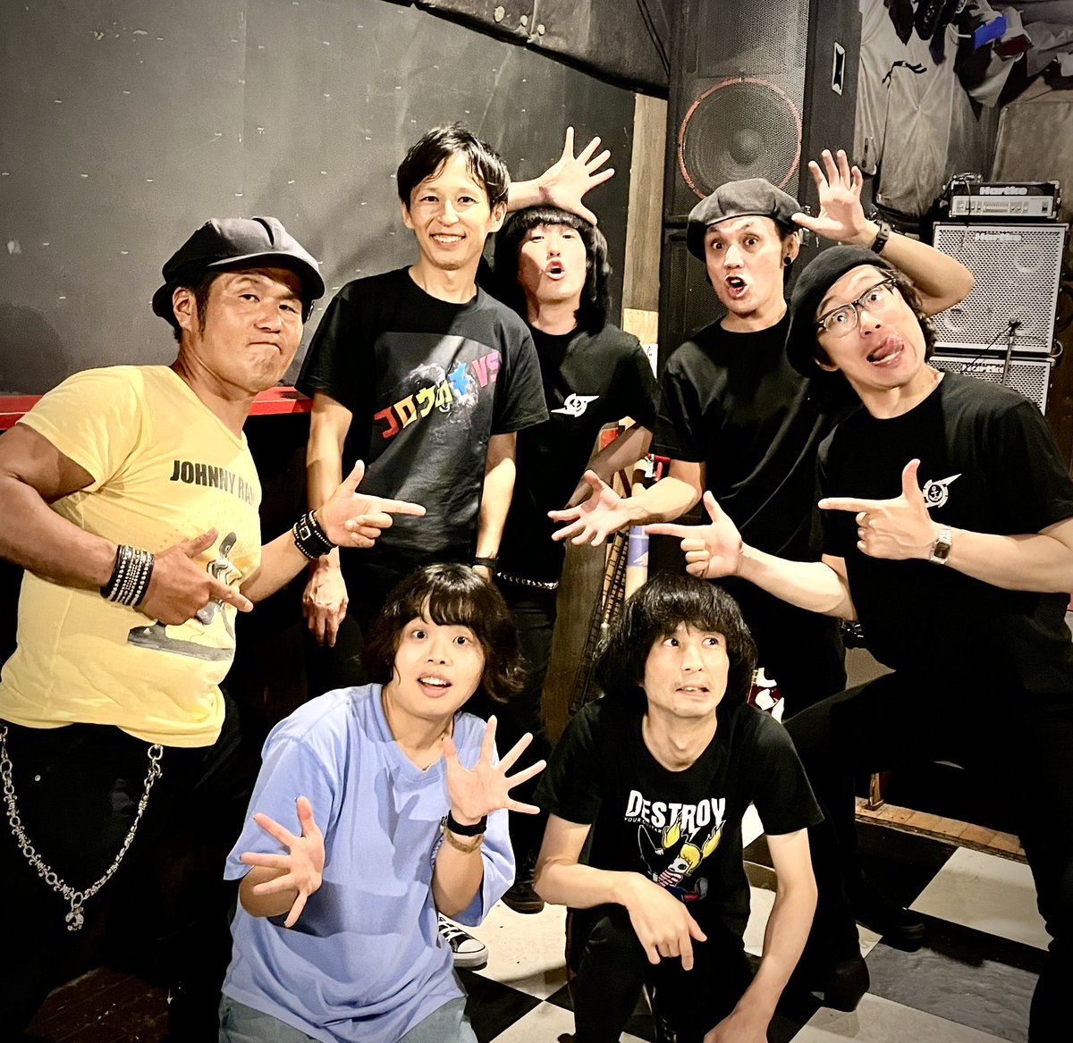 50Kaitenz's tweet photo. 藤枝KOKOPELLI20周年おめでとうございます！
The Re:mones、DJイトウさんとの共演でアツい夜になりました！

ご来場の皆様ありがとうございました！ https://t.co/usYYw7aSjW