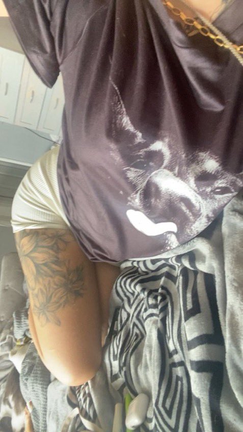 G0DDESSKATELEA's tweet photo. Come worship my perfect boobs and spoil me during our humiliation sessions. 😏🍑

Findom PayPig chastity beta humiliation forcedintox cuckhold parental control nsfwtwt joi cbt sph cei cryptosub muscle mummy feet soles toes relapse https://t.co/7zXMKCgmhq