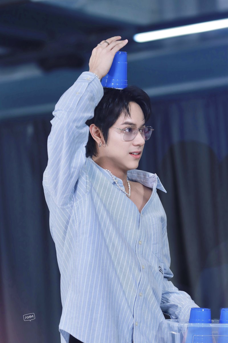 amm_matsu's tweet photo. วางแก้วไว้บนหัว ก็น่ารักแล้วเนี่ย

NANON AT ALPHACAMP
#TheAlphaCamp5thLive
#mynameisnanon https://t.co/6pW7uUsgPe