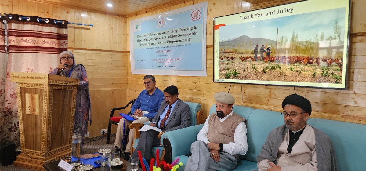 KKargil1's tweet photo. The All India Coordinated Research Project (AICRP) on Poultry Breeding (ICAR), Leh Centre, organised a one-day workshop on "Poultry Farming " at Krishi Vigyan Kendra (KVK), Kargil.@atari1icar 
@icarindia  
@AgriGoI 
@OfficeofSSC 
@PMOIndia https://t.co/hWPLDcEO37