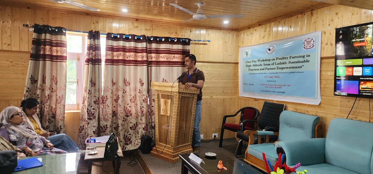 KKargil1's tweet photo. The All India Coordinated Research Project (AICRP) on Poultry Breeding (ICAR), Leh Centre, organised a one-day workshop on "Poultry Farming " at Krishi Vigyan Kendra (KVK), Kargil.@atari1icar 
@icarindia  
@AgriGoI 
@OfficeofSSC 
@PMOIndia https://t.co/hWPLDcEO37