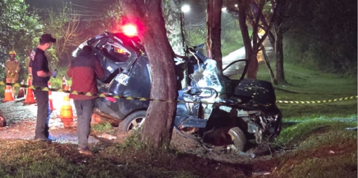 fronteira_livre's tweet photo. ACIDENTE EM FOZ I Tragédia na Avenida Felipe Wandscheer deixa mortos e feridos. #acidente #tragédia #mortes #feridos #fozdoiguacu #fronteiralivre https://t.co/yTR2woB78D https://t.co/EAx8YDzMeV