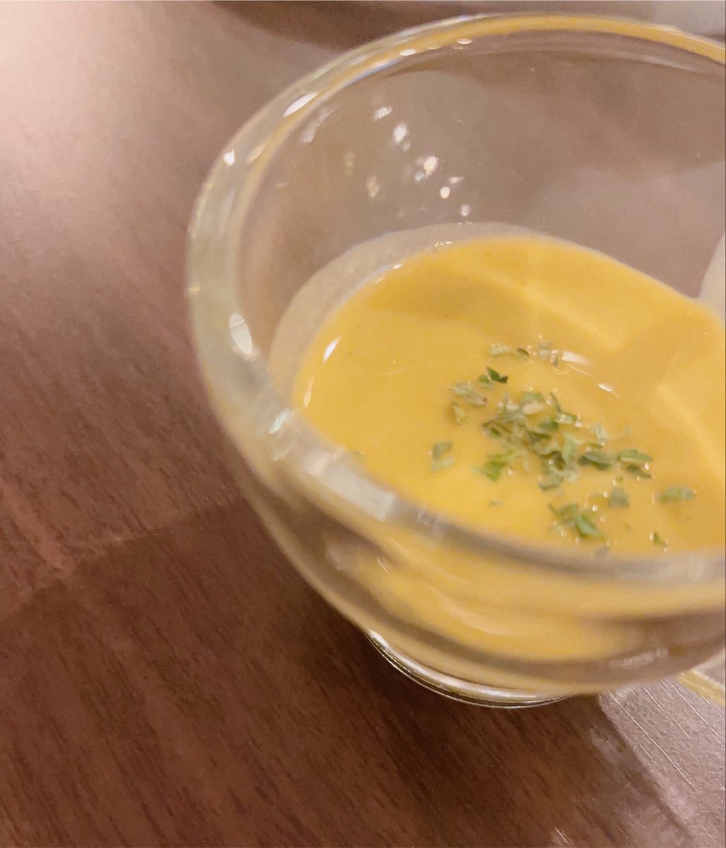 Momo_BNP's tweet photo. バニー終わりに5階の新店のぴぽたんの所に行ってきました✨️✨️✨️

めちゃくちゃ雰囲気良くて、スープも本当に美味しくて😭💕💕💕
シーシャメニューも沢山あってめっちゃ良かったです。
朝までゆっくり過ごしたい人には本当にオススメ！！！
皆も行ってみてね👯‍♀️✨️おやすみなさい。 https://t.co/XhFW7uMXKP
