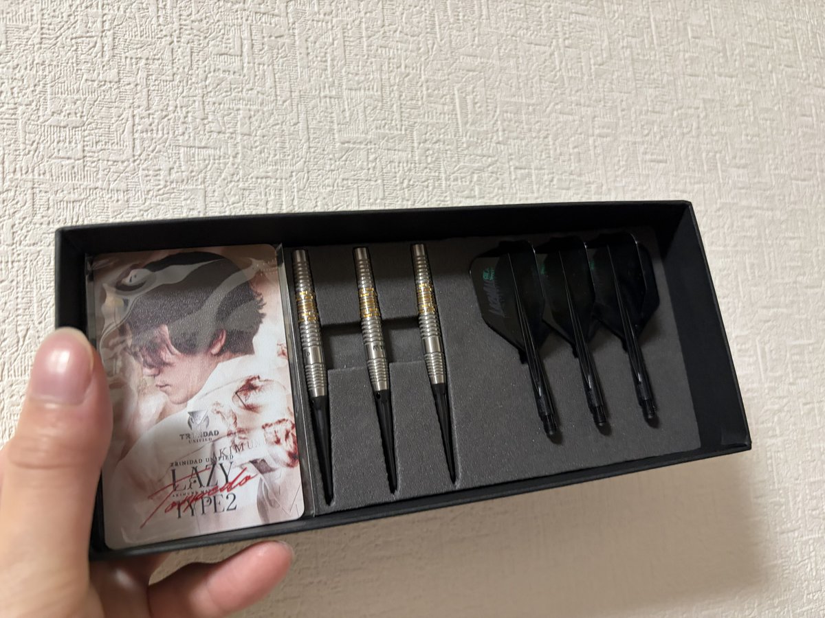 AKeCh__1's tweet photo. カッチョイイし投げやすいかも https://t.co/pfHsbi0y6e