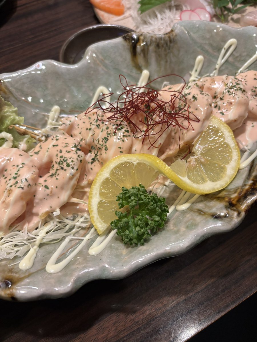 okisama12's tweet photo. 久々に飲み行ったー🍺
海鮮美味しすぎて今度は1人でも行こ https://t.co/StTsRmKFlc