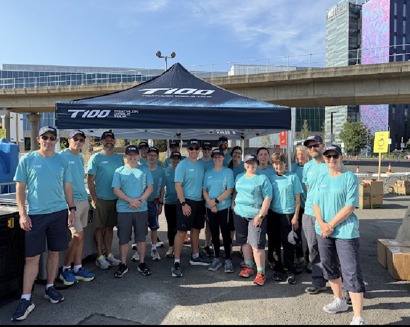 DannyHobbs92's tweet photo. Me, Nick Davis, and the Maidstone Harriers were Volunteering, at the London T100 Triathlon. https://t.co/STyU66KQzP