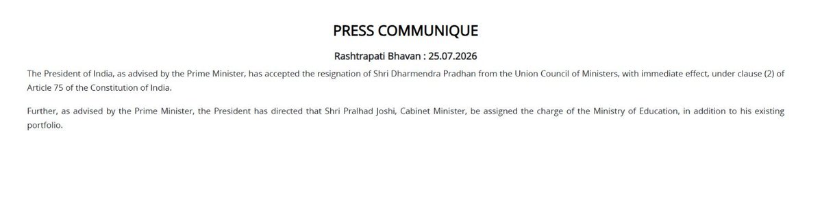 iamganit's tweet photo. President Droupadi Murmu has accepted Dharmendra Pradhan’s resignation from the Union Council of Ministers. Union Minister Pralhad Joshi has been assigned additional charge of the Ministry of Education.#DharmendraPradhan #PralhadJoshi #EducationMinister #CabinetUpdate https://t.co/MlqIoNbHxR