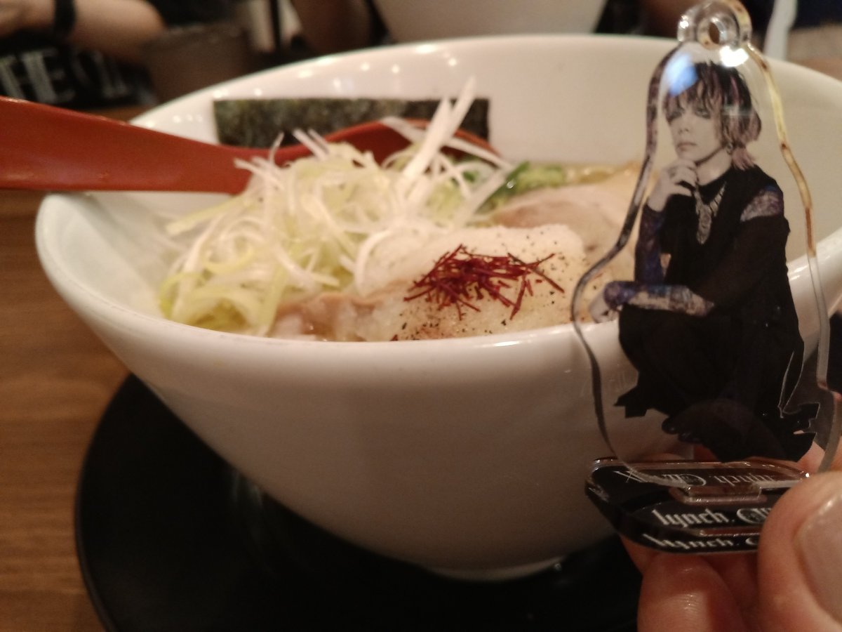 micchikobe's tweet photo. ほんこち
lynch. TOUR'26「IGNITE THE CLIMAX」@静岡SOUND SHOWER ark
今日も荒ぶる悠介さんで大変楽しく😊
ジャンケン奉行召喚
ジャンケン、ホイに葉月さんから「ポンじゃないんだ、ホイの人なんだ」と突っ込まれ下手に向かってドヤ顔で「ホイだよなぁ！？」する悠介さんかわいい😊
アンコセトリ神✨ https://t.co/ulC39iAAYk