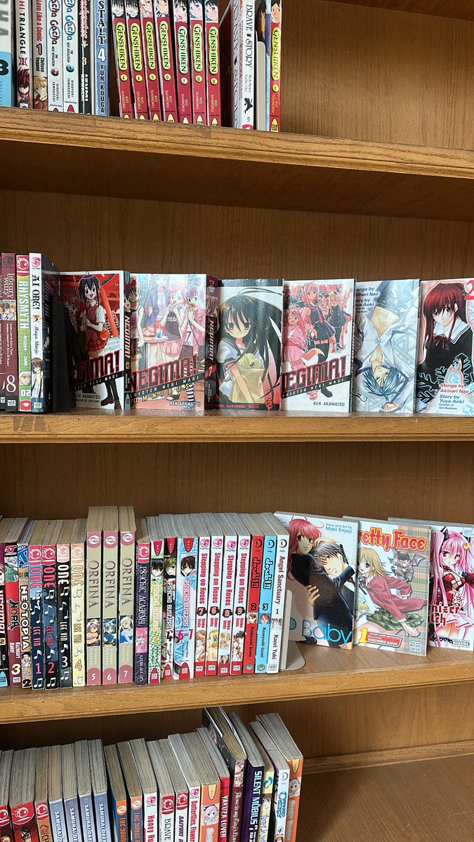 pupcatcake's tweet photo. library https://t.co/MOkQXPE0xz