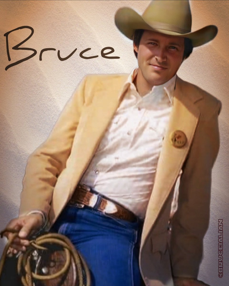 BruceItalian's tweet photo. Smile! It's saturday! 😊🐎
#smile #weekendmood
#saturday #greatactor #relax https://t.co/NaLmQlYYlm