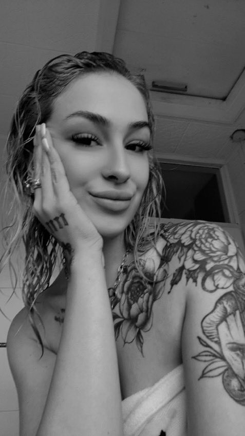 G0DDESSKATELEA's tweet photo. I want to see you beg.

Beg to worship me.

Beg for my spit.

Beg to kiss my feet.

Findom paypig loser fendom finD https://t.co/gCBRQWEdX5