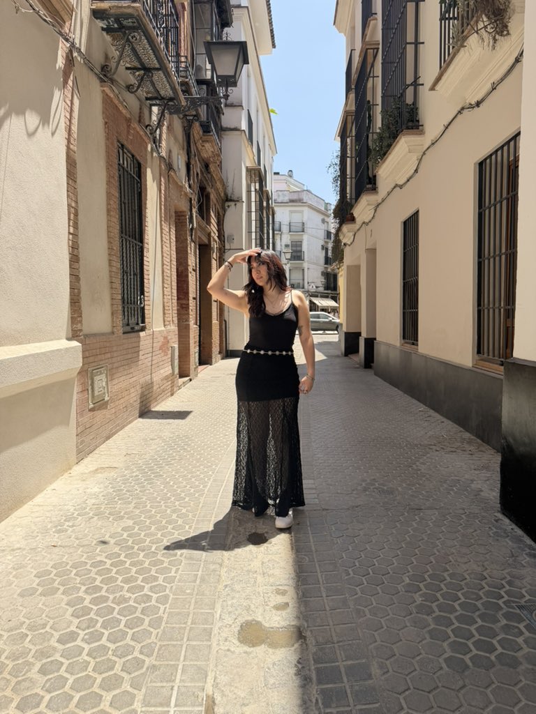 J3vitaa_'s tweet photo. outfit Velada VI💋 https://t.co/DnFd6mw8wk