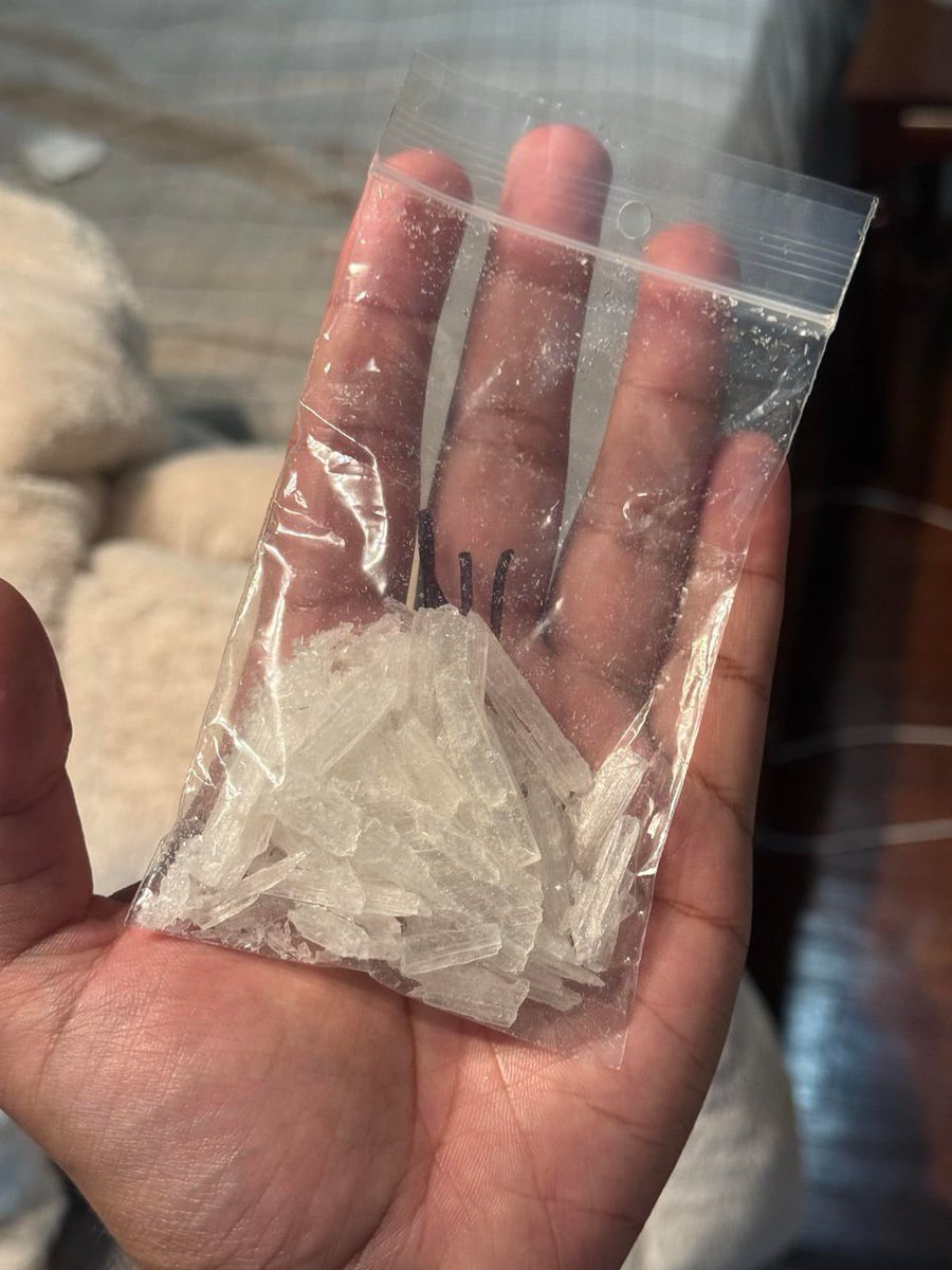 blurredlines_1's tweet photo. Half Z bag just landed…Game night just got better 😍 #drugtwt #crystalmeth #drug 
Best Plug I Got 👇👇👇👇👇👇

https://t.co/WUMWHtn0yL https://t.co/zjizaEvaZG