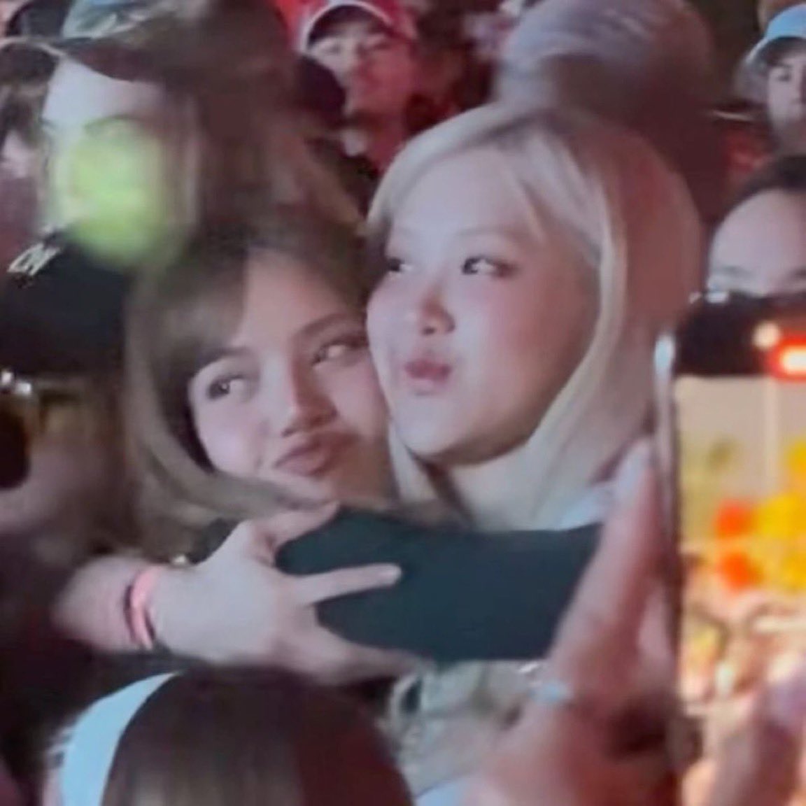 vampiresrubies's tweet photo. las extraño 🥺🤏🏻🤏🏻🤏🏻🤏🏻🤏🏻🤏🏻 https://t.co/rBxAvMZUk2