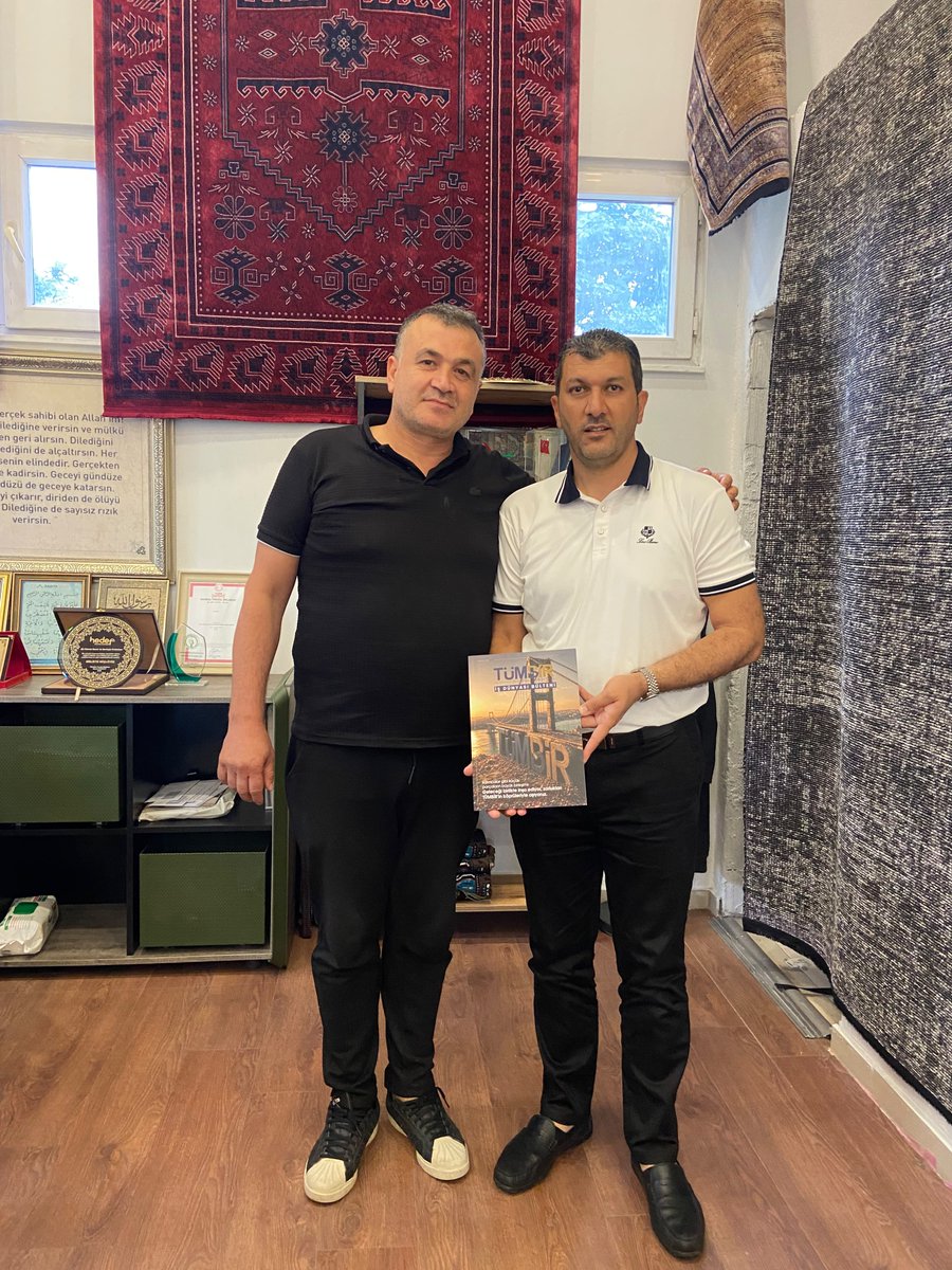 tumbir_tr's tweet photo. TÜMBİR Genel Başkanımız Murat GÜNDAY, Firma ziyaretleri kapsamında Ferhatlar Halı Hasan EREN Bey ile Mekan Halı İsmet BALİ Beye ziyaret gerçekleştirdi.

@genctumbir @tumbir_tr #mekanhali https://t.co/XHqeEdVNVP