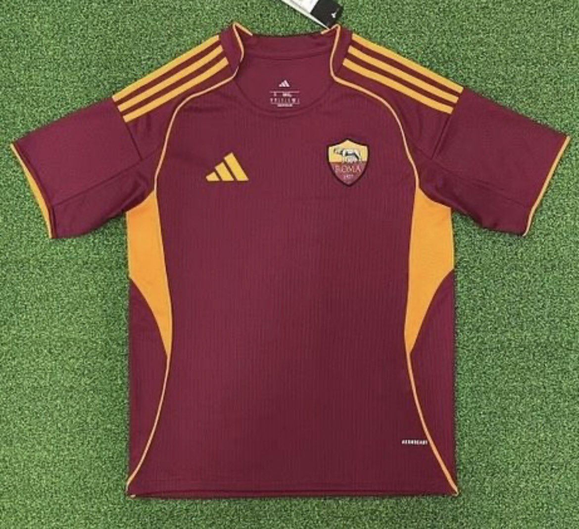 phaelpereiraFla's tweet photo. Roma 🐺 25/26 #asr 

https://t.co/o41CZQOX2F https://t.co/tWKHFkZQFu
