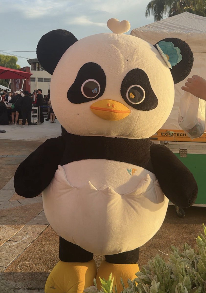 nflovereiei's tweet photo. รูปนี้เหมือนมานกำลังยิ้มให้กล้องอยู่เลยอะ แง น่ารักที่ฉุดเลยไอเป้ดด้าหลานข้า 🥹🥹🥹🥹🥹🥹🥹🥹🥹🥹🥹🥹🥹🤏🏻 https://t.co/r1DPDs5nkG