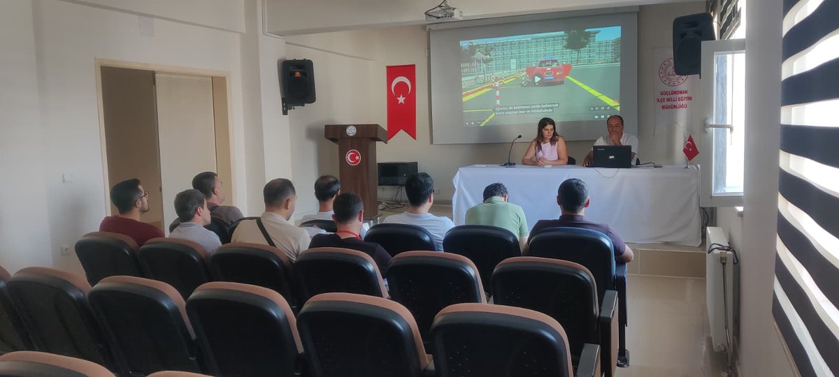 Guclukonak_mem's tweet photo. MTSK Direksiyon Uygulama Sınavı Başarıyla Tamamlandı.

Müdürlüğümüz koordinesinde yürütülen çalışmalar kapsamında, Güçlükonak ilçemizde Motorlu Taşıt Sürücü Kursu (MTSK) Direksiyon Eğitimi Uygulama Sınavı başarıyla gerçekleştirilmiştir. 

 Sınav öncesinde, sürecin şeffaf, düzenli ve standartlara uygun bir şekilde yürütülmesini sağlamak amacıyla görevli komisyon üyelerimize yönelik kapsamlı bir bilgilendirme toplantısı yapılmıştır. 📋

Sürücü adayı vatandaşlarımızın ilçe dışına seyahat etme zorunluluğunu ortadan kaldıran bu hizmetin sürdürülebilir hale gelmesi; hem zaman ve maliyet tasarrufu sağlamaya devam etmekte hem de adaylarımızın kendi ilçelerinde, çok daha rahat bir ortamda sınava girmelerine imkan tanımaktadır. 

İlçemizde eğitim ve hizmet standartlarını istikrarlı bir şekilde yükseltme kararlılığımızı sürdürüyoruz. 📈✨ Sınava katılan tüm adaylarımıza başarılar diler, özverili çalışmalarından dolayı komisyon üyelerimize ve emeği geçen tüm idareci, öğretmen ve personellerimize teşekkür ederiz. 💐👏

@tcmeb @SirnakValiligi
@BirolEkici73 @sirnakmem73
@hkncrt1 @tc_guclukonak
@Semih_Memiss @byigit78