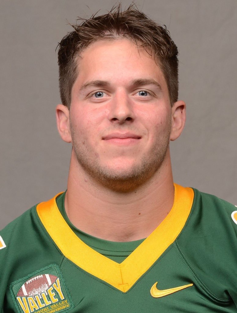 jsteck65's tweet photo. Bison Nation, 35 days remain until NDSU 🏈 plays in the FBS! Today, we honor a former member of the #Wolfpack who began his career as a CB, then transitioned into ☝️of the greatest safeties to ever play for NDSU, @ChristianDudzik!! #LetsGoBison #HornsUp🤘#BisonFBCountdown https://t.co/KgwjsIlRKF