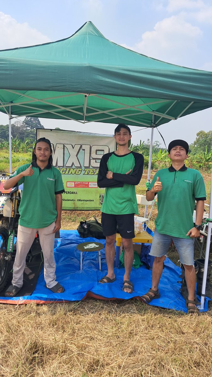 MarshaM19's tweet photo. MX19 Racing Team di Event Kejurnas Vintage Trail Bekasi 25 - 26 Juli 2026
🤍🖤💚 https://t.co/1PRyq0ayJc