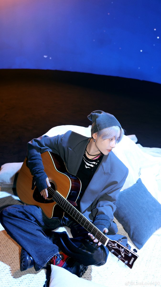 kingabuse84's tweet photo. [Just lost myself in a late-night acoustic session—soft guitar strums u0026 warm vocals hitting different right now  Music is the quiet magic that fixes whatever’s off.]， https://t.co/jUdghPjEQo