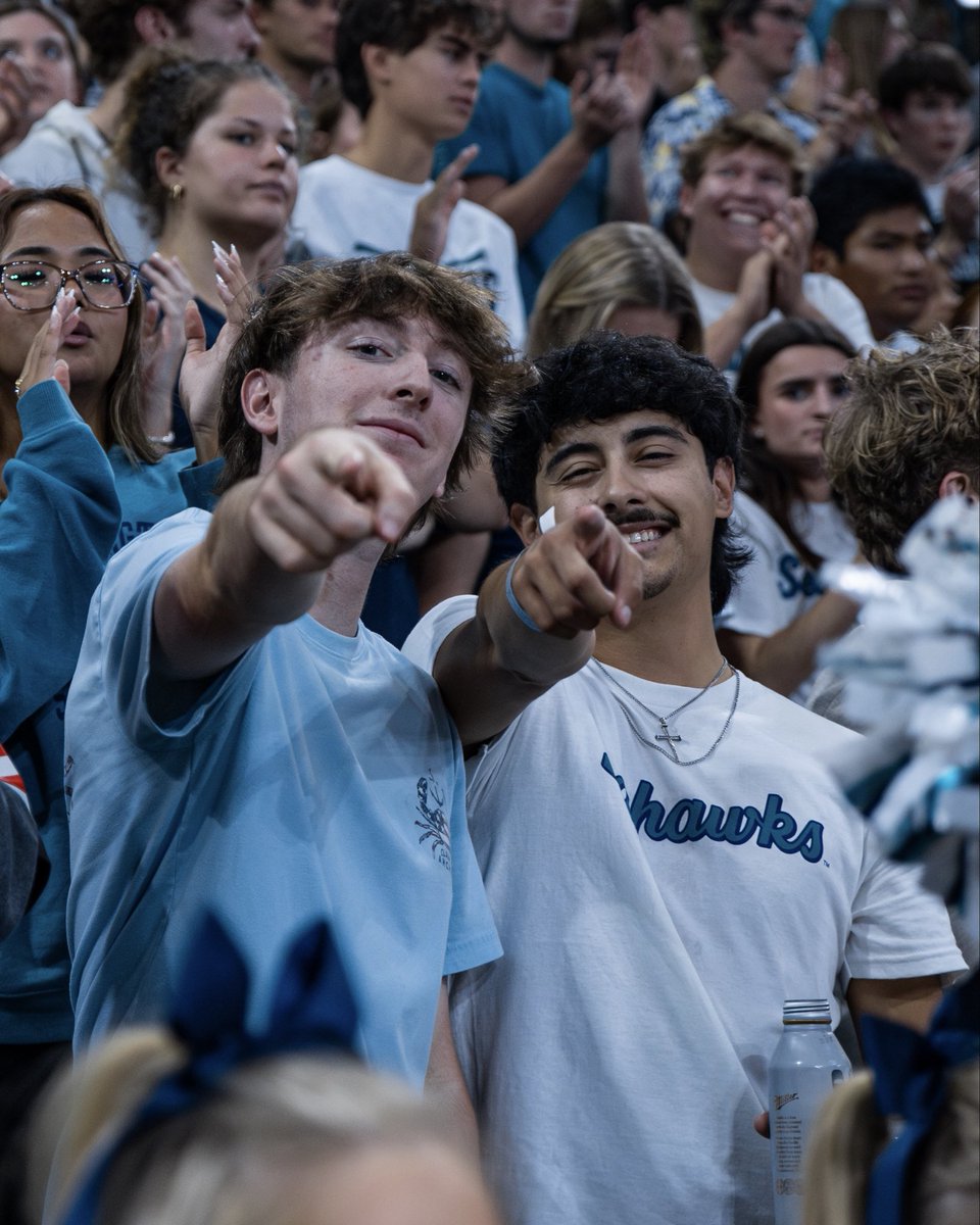 uncwmenshoops's tweet photo. Chaos returns in 100 days⏳🌩️

#ColiseumOfChaos | #BleedTeal https://t.co/Gy8xRhjD6b