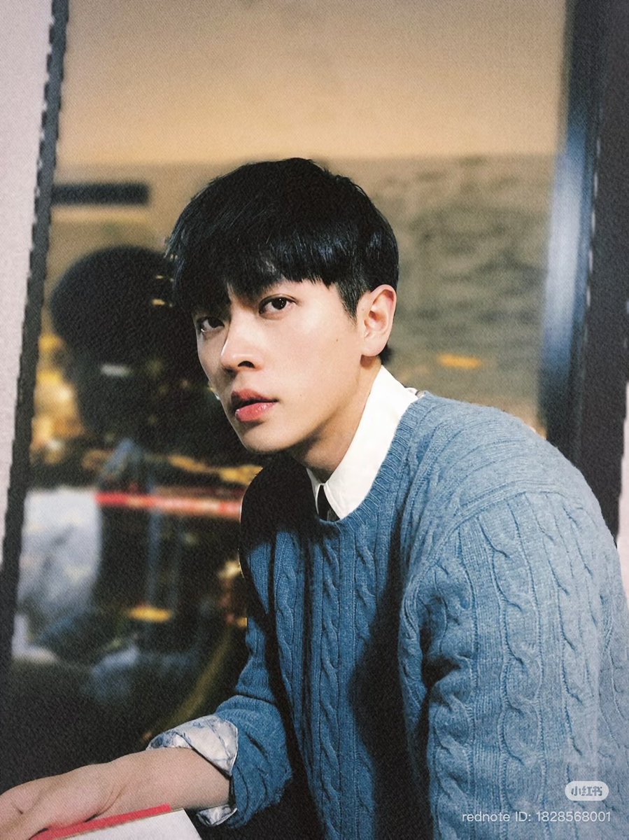 100Olv's tweet photo. 너 몇 살이야 https://t.co/56FNvq68eO