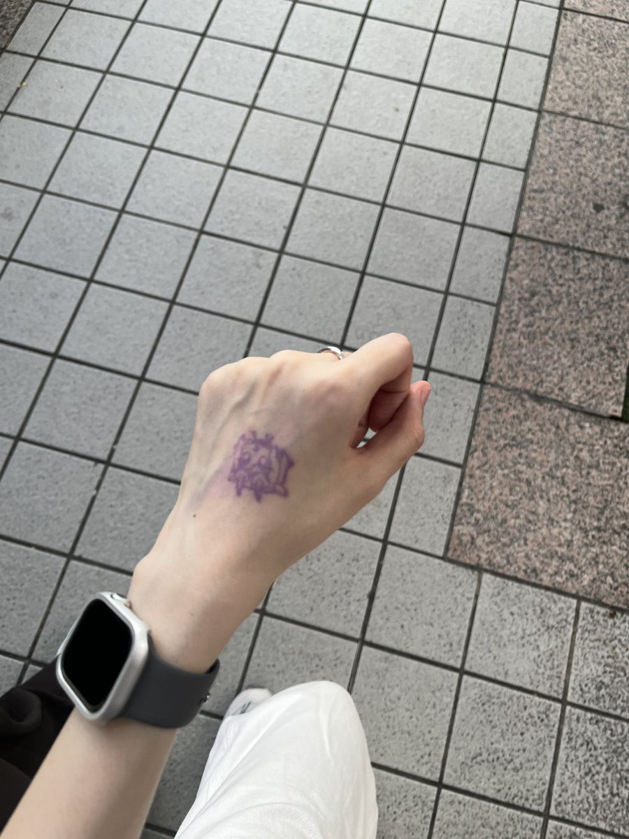charleneee2001's tweet photo. 感謝今天所有認親的Hiss🥺😭
大家都好可愛好真實！！謝謝大家⋯

第一次也是第一個1V1
我臉超紅 VS 主播臉超冷靜
但也好好的深呼吸把想說的都說了

BTW 因為主播而跟可愛的Hiss講到話超級開心٩(˃̶͈̀௰˂̶͈́)و https://t.co/0Mv6oZRsPu