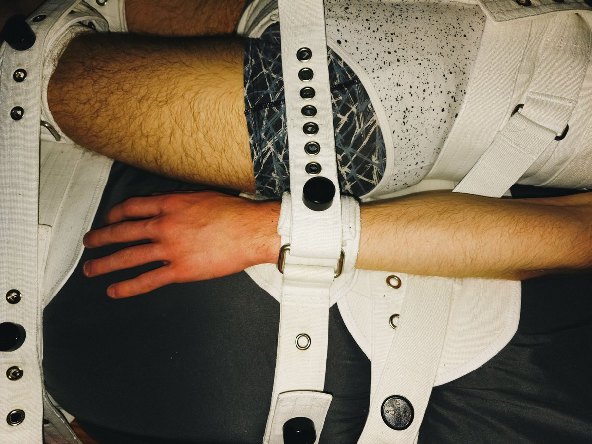 Straitmaxx's tweet photo. SeguBas visited me for the first time back in January 2025, after we chatted for Months. He wanted to be in Segufix, so he got exactly that. Make yourself comfy, 'cause you ain't getting anywhere in the next 10 hours.

📆 - January 2025

😈 - @Straitmaxx

🔒 - SeguBas (Fetlife) https://t.co/2qQgna7Nwy
