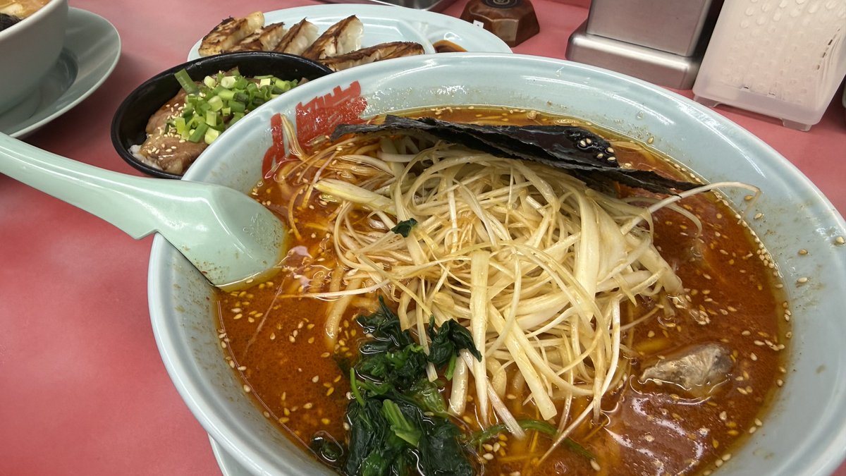 sok_03's tweet photo. 夜中に悪いことしにきた🍜 https://t.co/u4NAgjXUAt