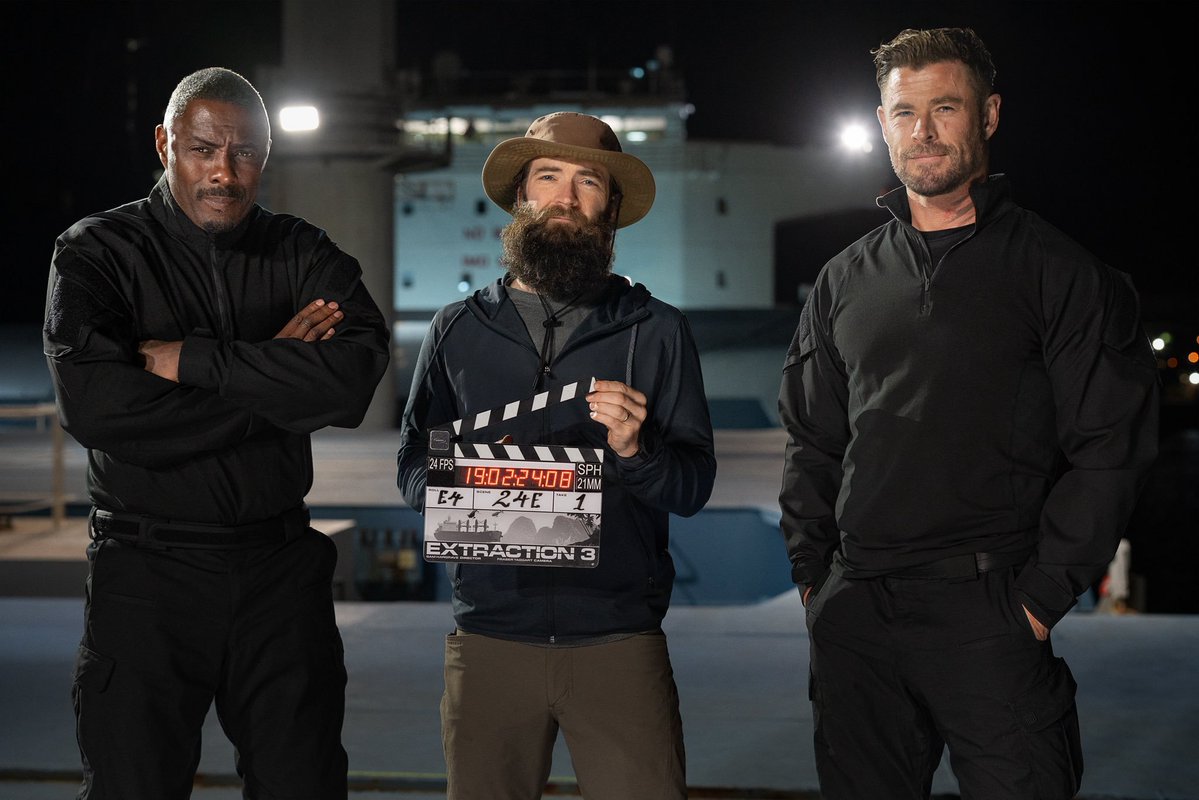 moviemanblogger's tweet photo. EXTRACTION 3 IS NOW IN
PRODUCTION 🎬
Chris Hemsworth returns as Tyler Rake, with Idris Elba reprising his role as highly anticipated Netflix action franchise enters production in Australia

#Extraction3 #ChrisHemsworth #IdrisElba #Netflix #TylerRake #SamHargrave #moviemanblogger https://t.co/jhQ0yTmgZ6