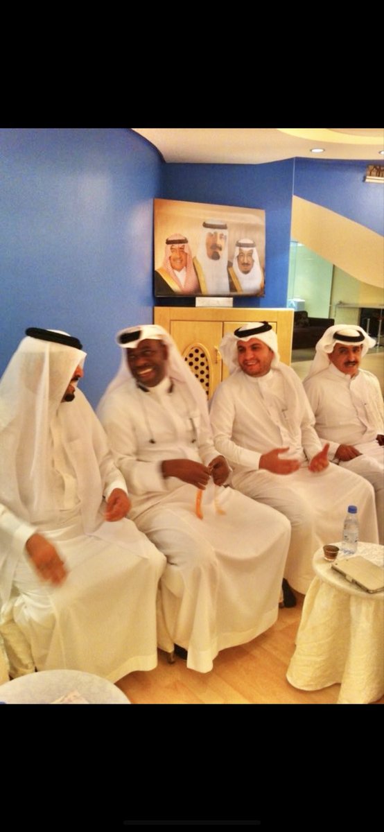 mhomadalariar's tweet photo. .
لا  تمتلئ السماء بالسحب  إلا  بفصل الأوفياء ..@alfalah_a 
ولأنك انت ، تعشق هذا  المسفر الاجمل
جمعتني به أيام كثيرة ( صحافة  وعمل وحب ) وفي كل مرة افوز بالمسفر 
وسيبقى الحديث عن مسفر  ( مسفر ) وفلاح ياعبدالله ،،
لقلبك الحب والتعازي https://t.co/T2d8dKlhco