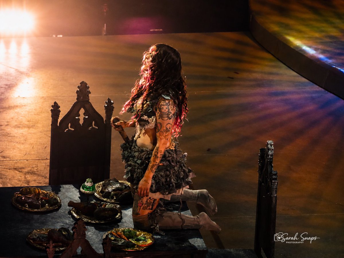 sarmarttinn's tweet photo. The cry baby queen!!!!! some shots by me of this beautiful angel🕯️✨💖🎀 #melaniemartinez #hades #crybaby #fyp #njphotographer https://t.co/8uIYtajOoK