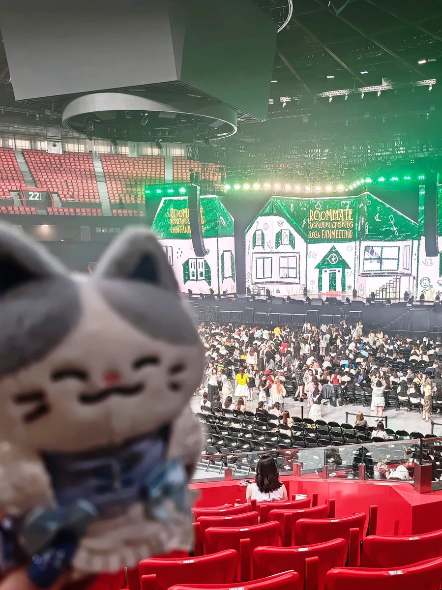 yihui1122's tweet photo. Had an amazing day in Shanghai ！

#辰乐 #チョンロ 
#CHENLE #천러  
#NCTDREAM #NCT https://t.co/FS0hQqQnCy