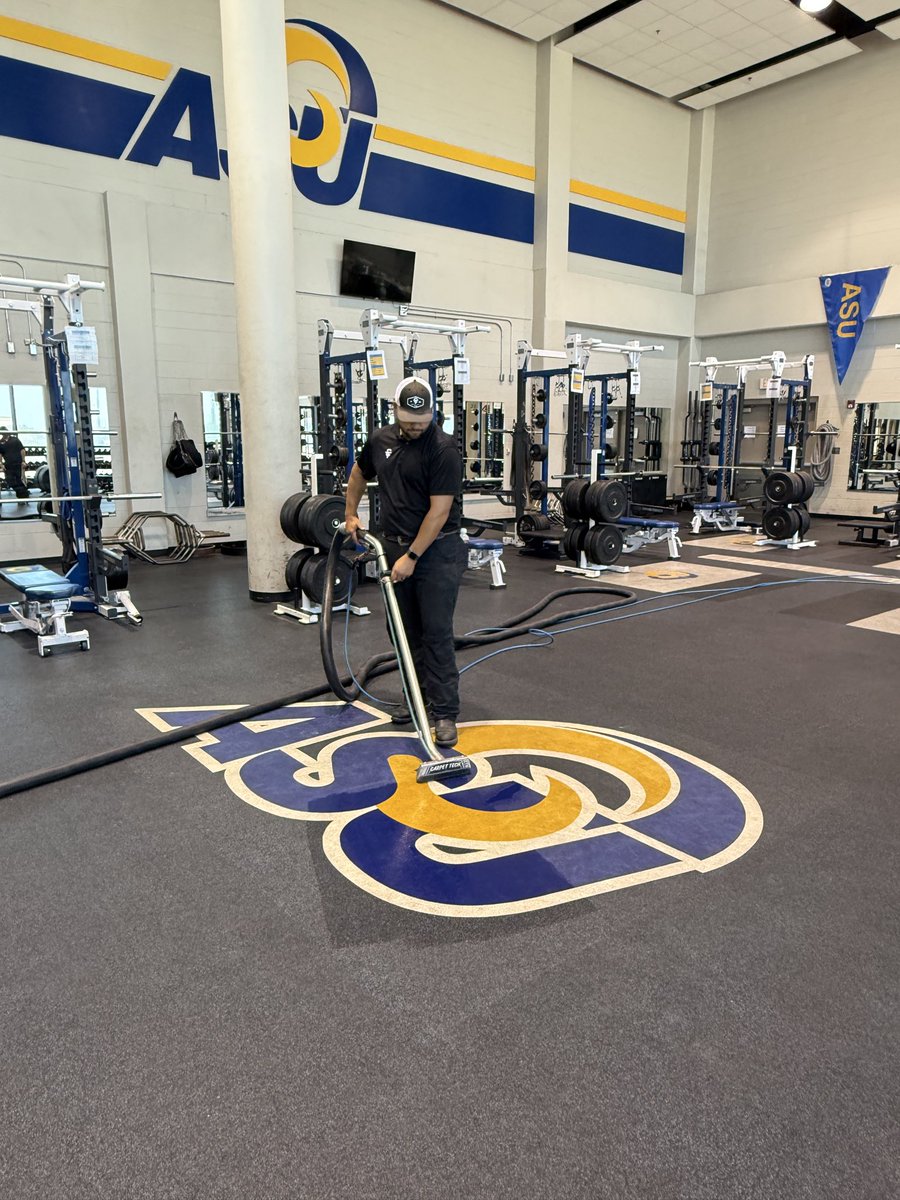 angeloathletics's tweet photo. Ready for a new year, thanks to a great partner! ๐๐
A huge thank you to Carpet Tech for helping get our athletic facilities cleaned and ready as we gear up for another exciting year of Ram and Rambelle Athletics! #RamEm https://t.co/Ce5HmaQ45f