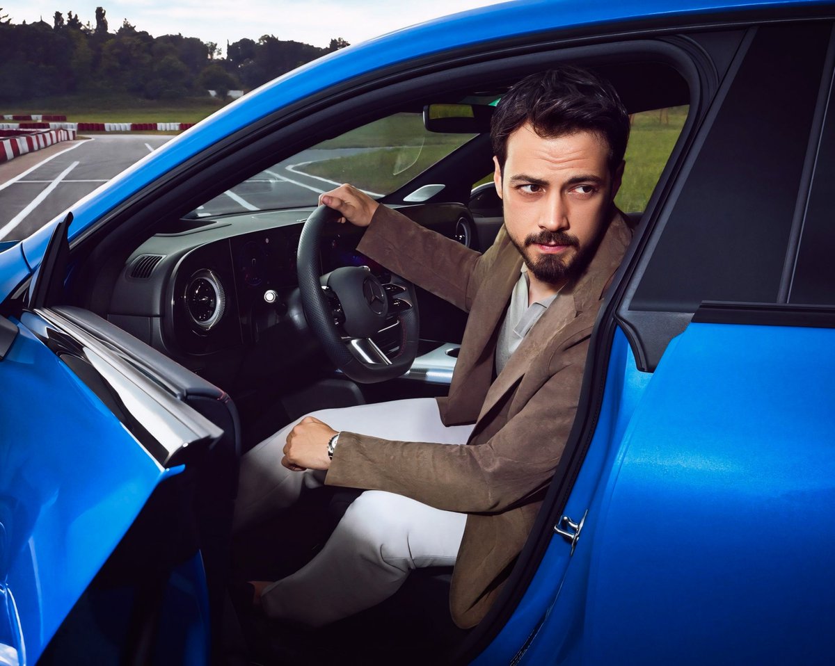 imerxdt's tweet photo. A charismatic man 
#MertYazıcıoğlu https://t.co/krfIVZ96IE