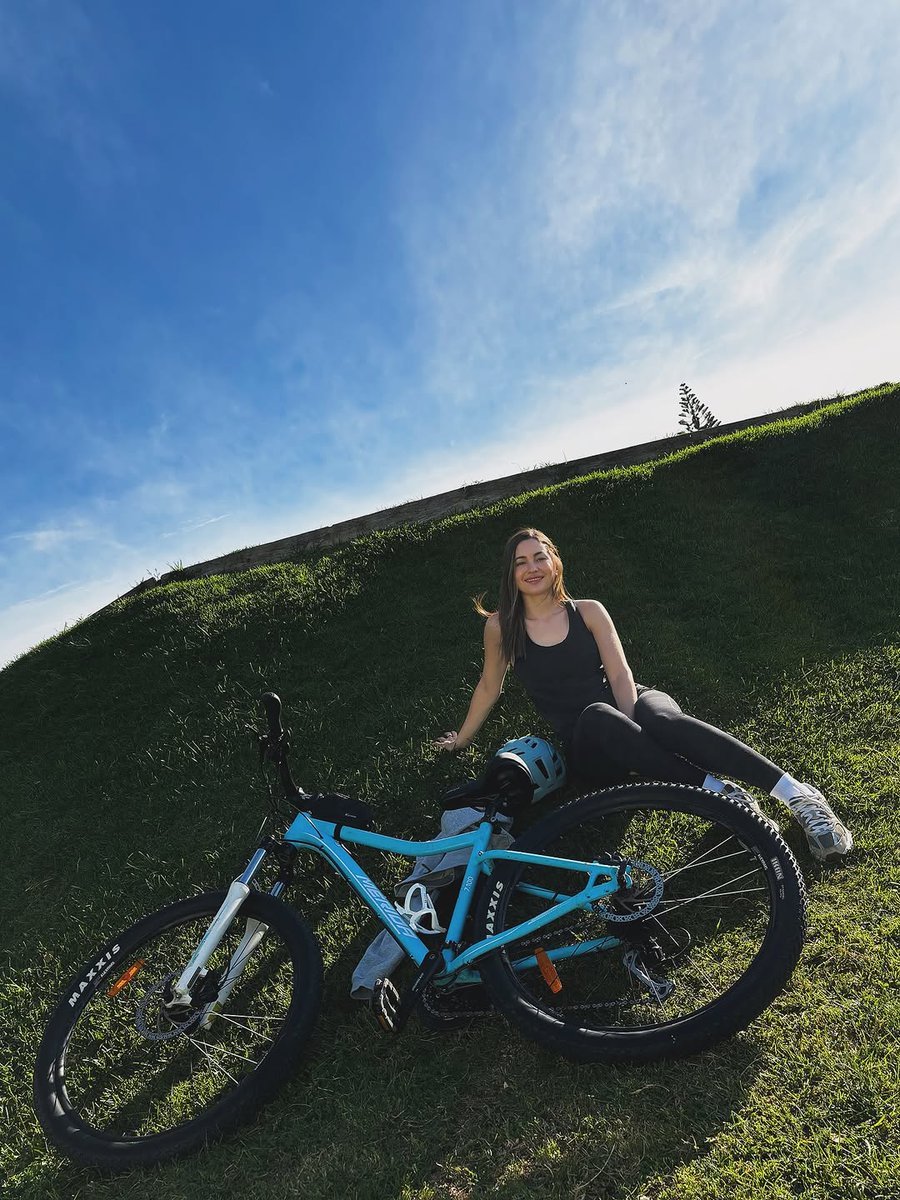ivanabaquerq28w's tweet photo. Biking here, training there, and eating everywhere. Christmas in New Zealand hits different ☀️🇳🇿
Happy and Healthy Holidays to you and yours 🤎 https://t.co/GHjF1X5sn8