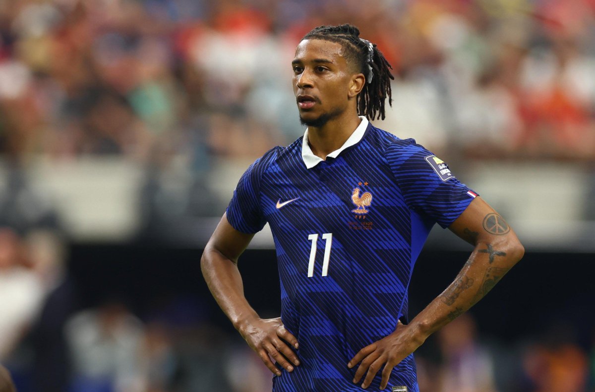iMiaSanMia's tweet photo. Christoph Freund on Olise/Real Madrid rumours: "That's not a topic for us at all. We're looking forward to Michael returning from his vacation. He will play an important role for FC Bayern this season, just as he did last season as well." [@_kochmaximilian] https://t.co/vb0BYnPxuQ