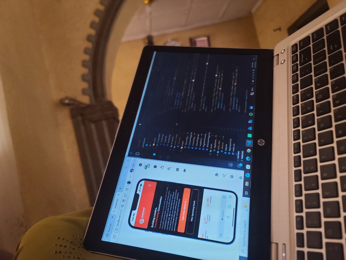 Codey_sis's tweet photo. Can we what your screen look like ?
Or nah all of go to party? https://t.co/OMy2ZIJVXD