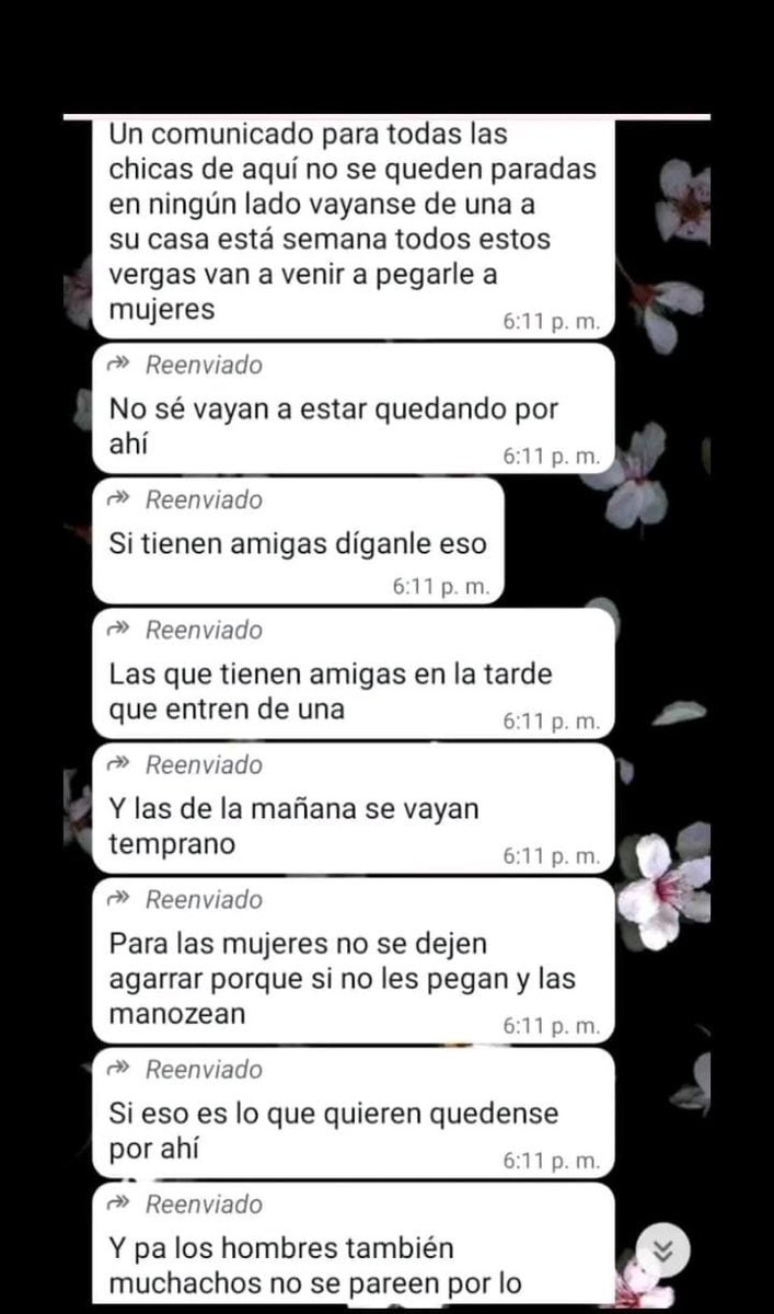 George_Ecuador's tweet photo. Estás imágenes de mensajes están llegando a alumnos y padres del Vicente Rocafuerte hace dos semanas hubo desmanes con el Aguirre necesitamos ayuda @PoliciaEcZona8 @PoliciaEcuador @JohnReimberg  necesitamos ayuda para toda esta semana es tiempo que se hagan ver ahí su presencia https://t.co/SDPuqjHvhQ