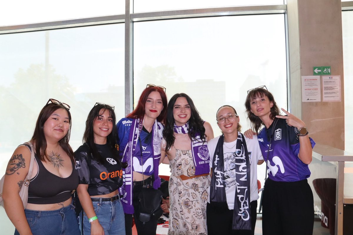 LasKarpas's tweet photo. 🔥 Próximamente entrevista de @LeBlueWall por parte de @inssb8 junto a Las Karpas! 

Ante la rivalidad, valores y respeto entre aficiones, gracias por vuestra proximidad y amabilidad.

Próximamente en sus redes sociales! 💜💜 https://t.co/XkHCKUOEx2