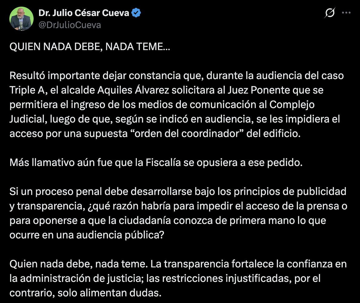 ecuainm_oficial's tweet photo. ‼️#URGENTE 
El abogado de Aquiles Alvarez, Julio César Cueva, informó que, durante la audiencia del caso Triple A, el alcalde solicitó permitir el ingreso de los medios de comunicación al Complejo Judicial, luego de que se les negara el acceso. Además, afirmó que la Fiscalía se opuso al pedido y cuestionó las restricciones a la prensa en una audiencia pública.