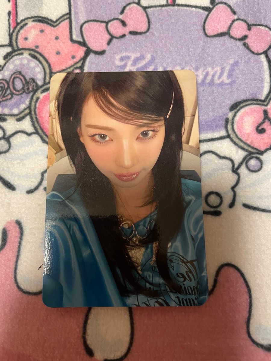 zero_8atoz_'s tweet photo. 譲
ウィンター　ニンニン　aespa

求
2枚目カリナorもしくはワーナー特典ジミンジョンピンク手袋、アウティズえりの手が見える方

#aespa https://t.co/VLexdz8s5A
