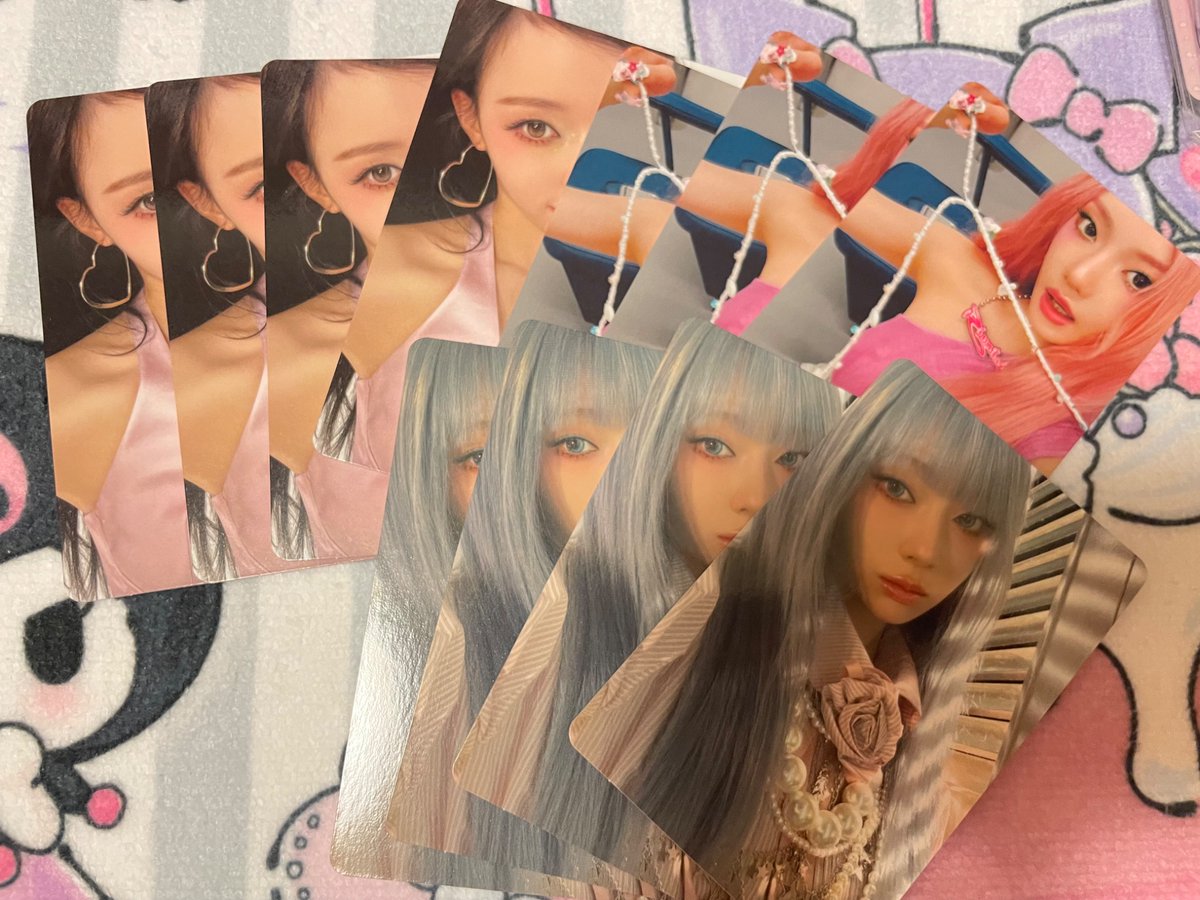zero_8atoz_'s tweet photo. 譲
ウィンター　ニンニン　aespa

求
2枚目カリナorもしくはワーナー特典ジミンジョンピンク手袋、アウティズえりの手が見える方

#aespa https://t.co/VLexdz8s5A