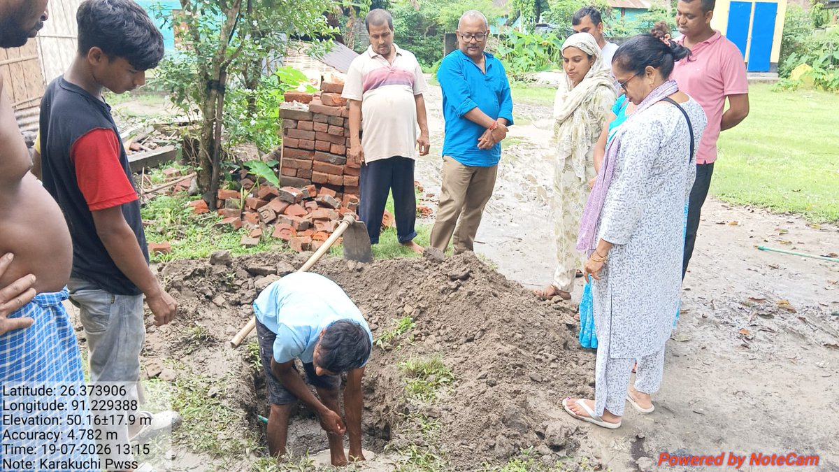 JJMBarpeta's tweet photo. #JJMUpdate EE, PHE is conducting field visits to various PWSS following the lifting of standstill period under JJM, resolving localized field issues and accelerating the resumption of work.
@dcbarpeta_  @JJM_Assam @jaljeevan_ 
#JalJeevanMission
#HarGharJal
#JJMAssam https://t.co/BSwKg3jKGV