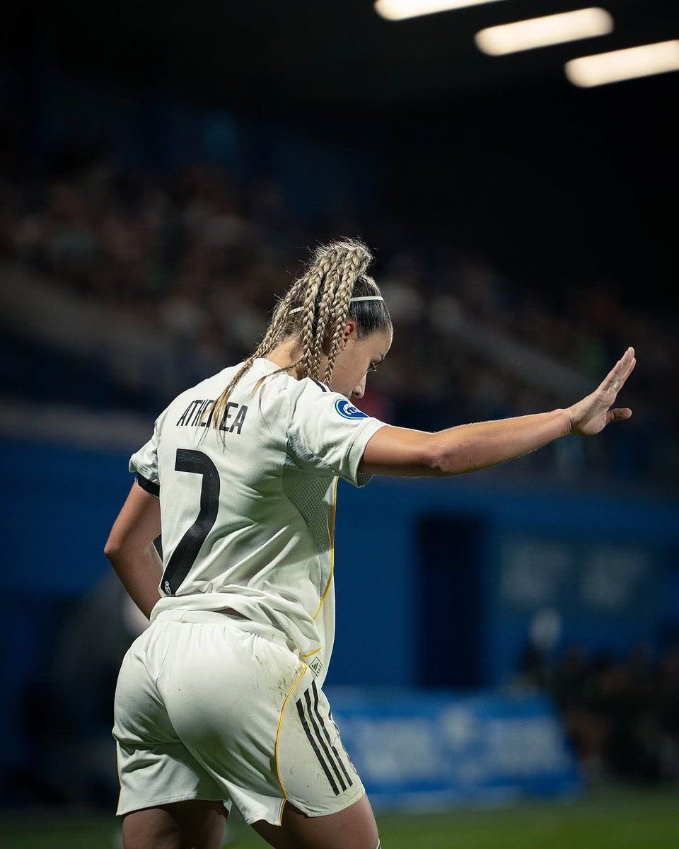 mzx__11's tweet photo. الي يبي نلعب 100hp يجي الي يفوز علي بهاللعبه انفذ له حكمين بس اذا فزت ماابيه ينفذ 

بدون افتار لاعب او مشهوره ماراح ارد عليك https://t.co/hIXFoSs7JS