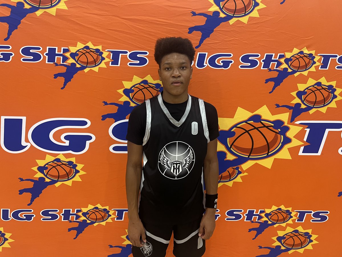 BigShotsGameMVP's tweet photo. #BIGSHOTS
#SummerNationals

13U

Salem Generals 46
# 4 Aaron Brower 20 PTS
# 14 Andrew Hall 8 PTS

Team Hustle 42
# 0 Maddox McCray 12 PTS
# 8 Jackson Hale 13 PTS https://t.co/vVhIyhUqA6
